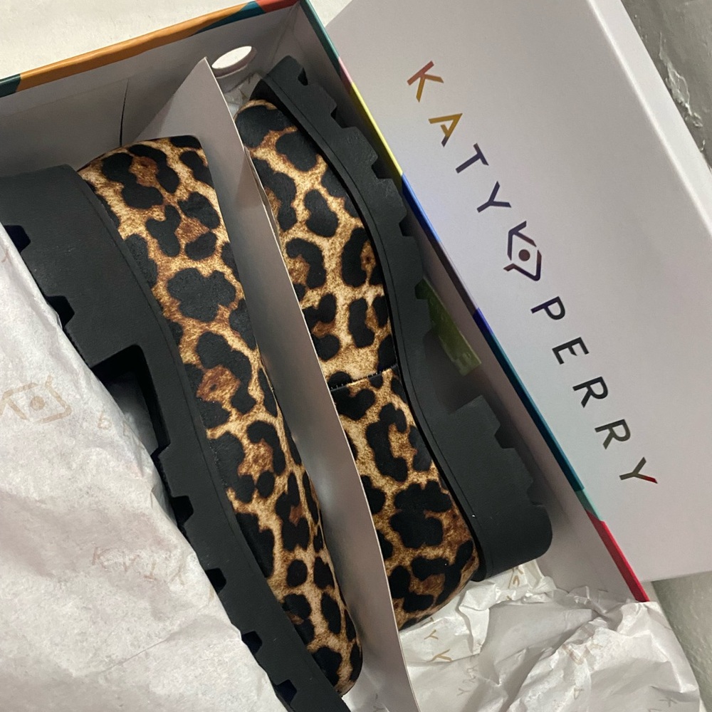 Katy Perry Collections The Daarling Slip On Coffee Multi Flats NIB Chunky Size 5 - Picture 8 of 10